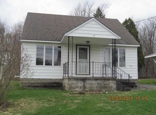 70 Grove St, Massena, NY 13662