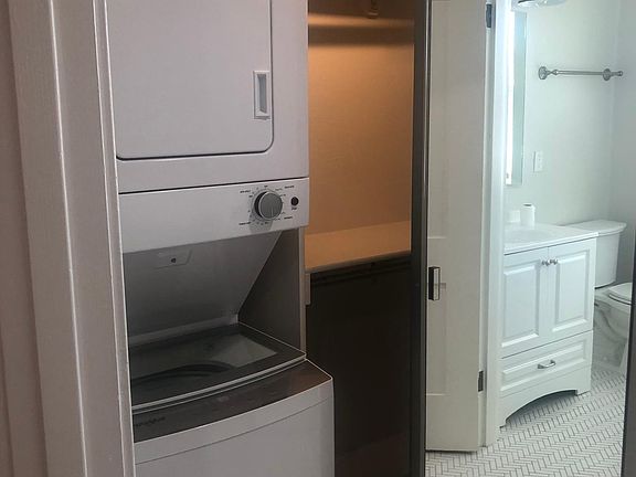 4th image of 79 E 13th St #14