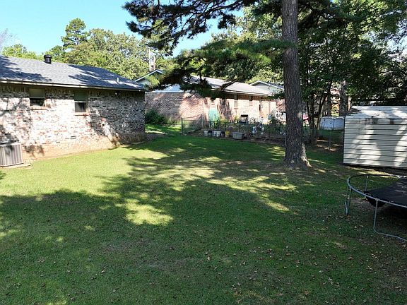 4th image of 1404 Faye St