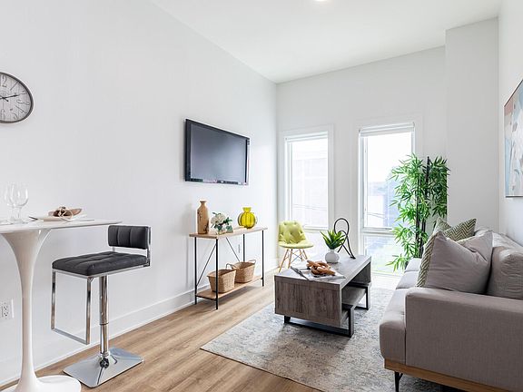3rd image of 382 Communipaw Ave #404