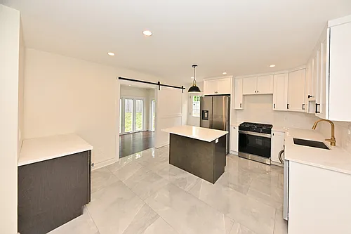190 Madison Ave Photo 1
