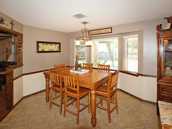 5th image of 4024 Oakhurst Dr