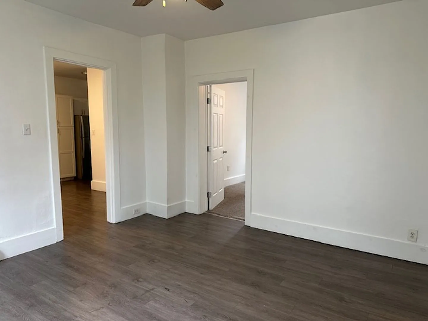 Welcome to this 2-bedroom, 1-bathroom 1st floor apartment in Mechanicsburg, PA, located within th... — Photo 4