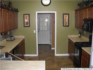 5th image of 10702 Wellington Dr