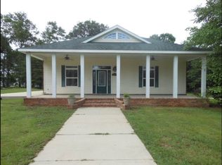 2206 Farm Rd, Jay, FL 32565