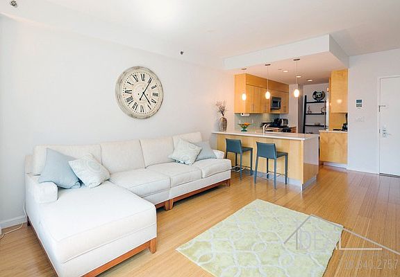 4th image of 26 Broadway Lbby 1