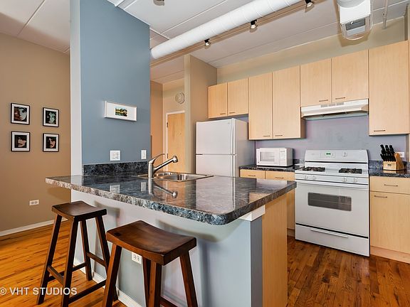 4th image of 1440 S Michigan Ave APT 216
