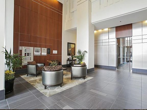 3rd image of 1400 S Michigan Ave APT 1101