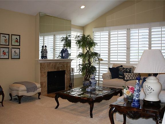 4th image of 5757 Owensmouth Ave Unit 15