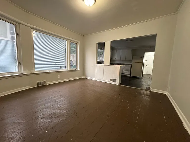 57-1A Lounsbury St #1 — Photo 2