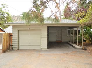 734 NE 9th St, Bend, OR 97701