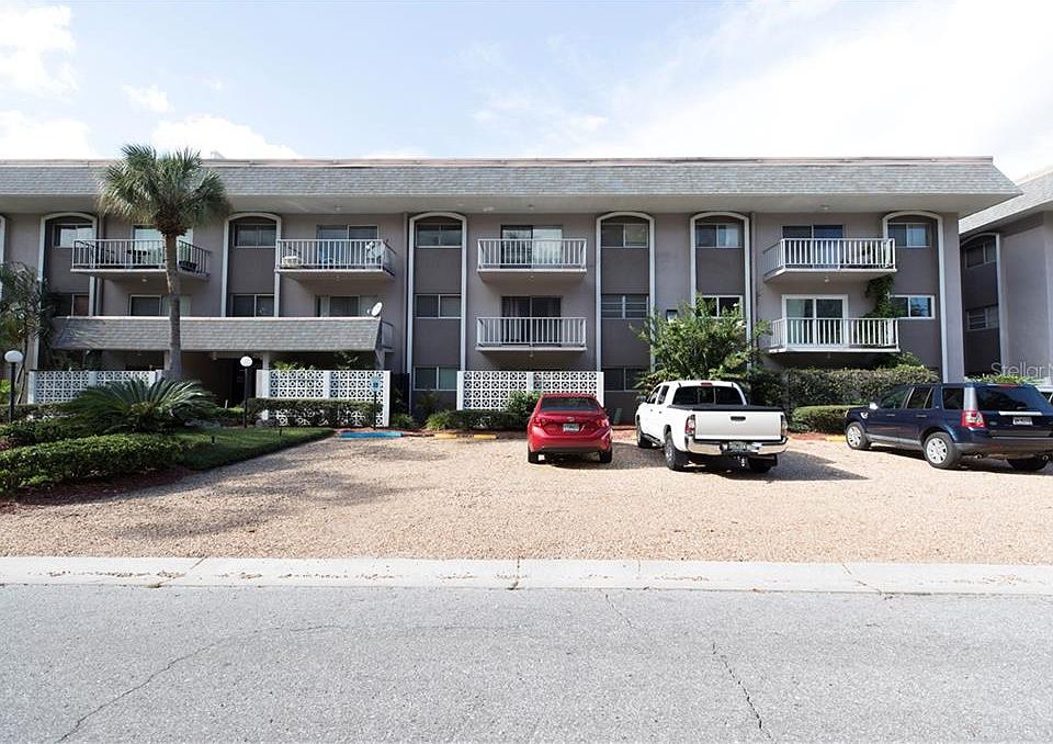 1st image of 4611 W Fig St Unit 104