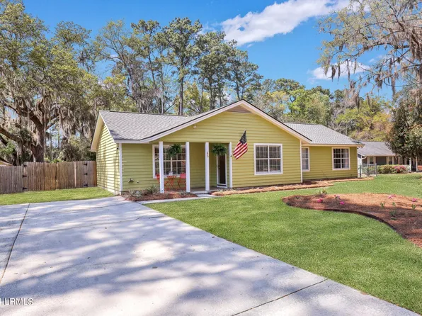 45 Walnut Hill St, Beaufort, SC 29907