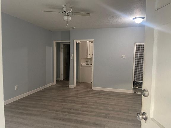 5th image of 240 E 15th St #1