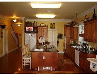 3rd image of 2449 Bon Ton Dr