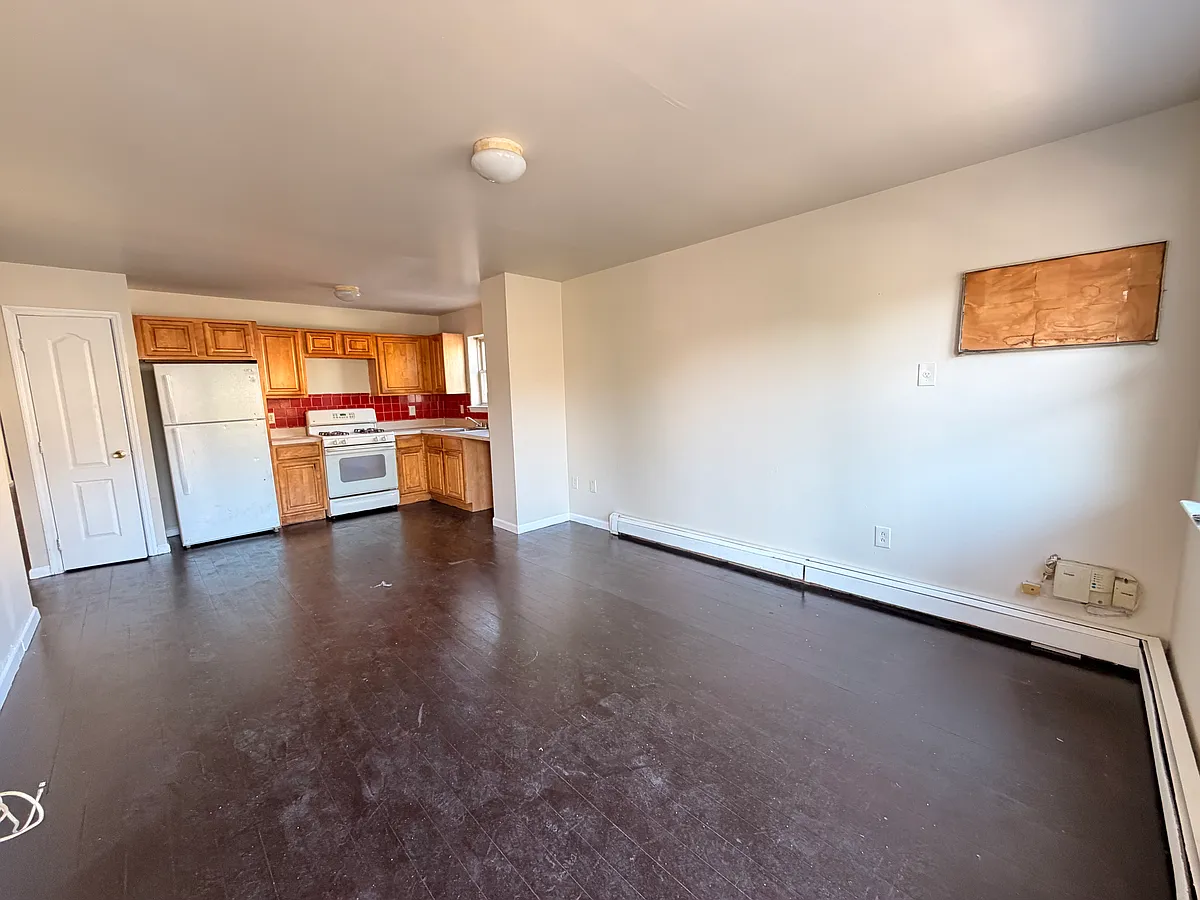 Building Photo - 1907 Arnow Ave #1