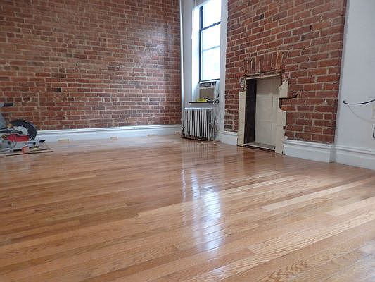 1st image of 694 10th Ave #4R