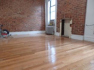 694 10th Ave #4R, New York, NY 10019