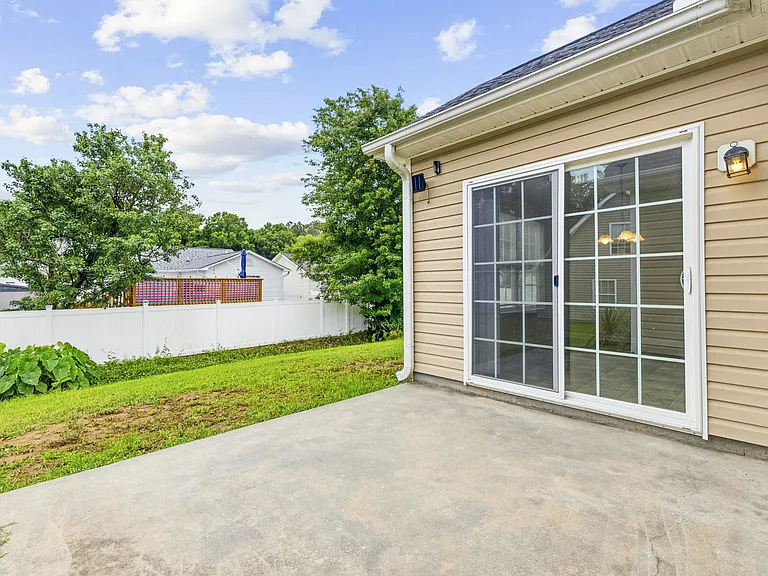 2375 Morlynn Dr — Photo 28
