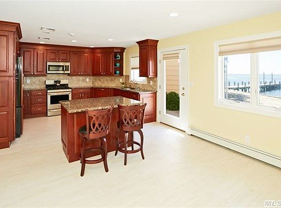 5th image of 79 Clearwater Ave
