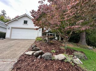 11597 SW Tallwood Dr, Tigard, OR 97223