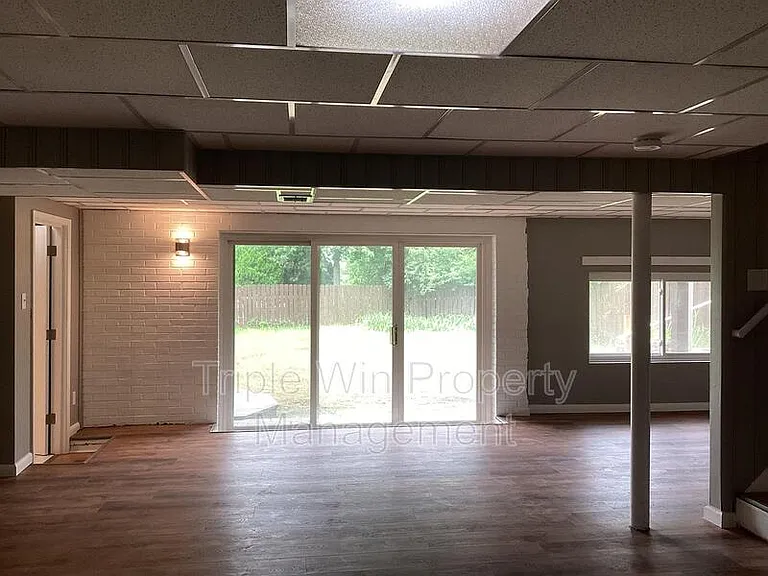 563 Apex Dr — Photo 29