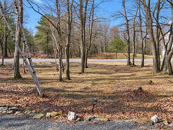 5th image of 269 Valley View Dr