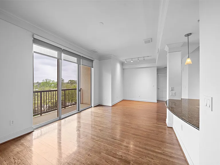 3333 Allen Pkwy #706 — Photo 12