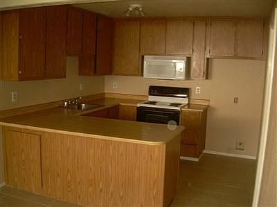 4th image of 7649 Lakewood Park Dr