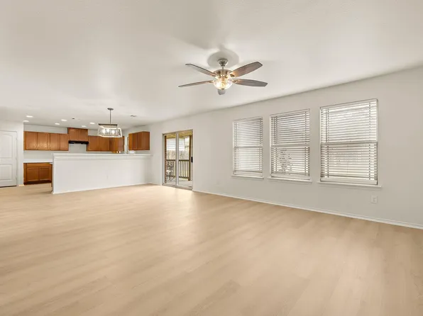 924 Oatmeal Dr, Pflugerville, TX 78660