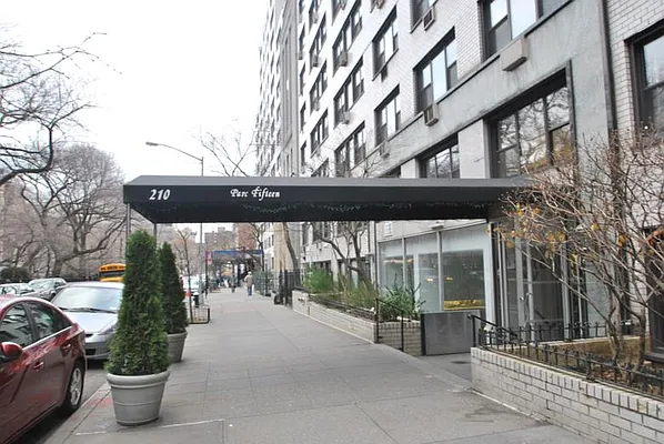 Sold by Real Direct | media 8