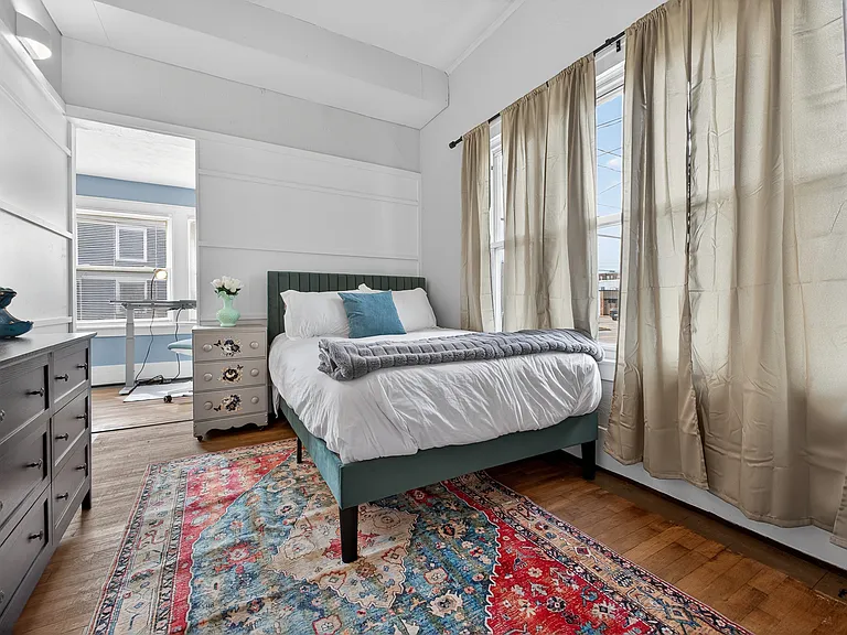 700 Broadway Ave NW #1 — Photo 13
