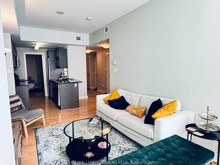 40 Nepean St #301 — Photo 12