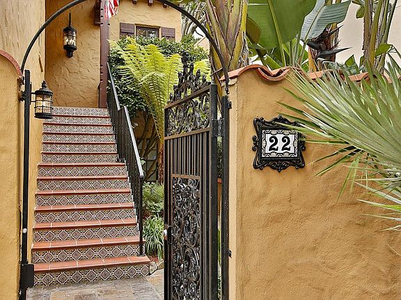 3rd image of 22 Taraval St