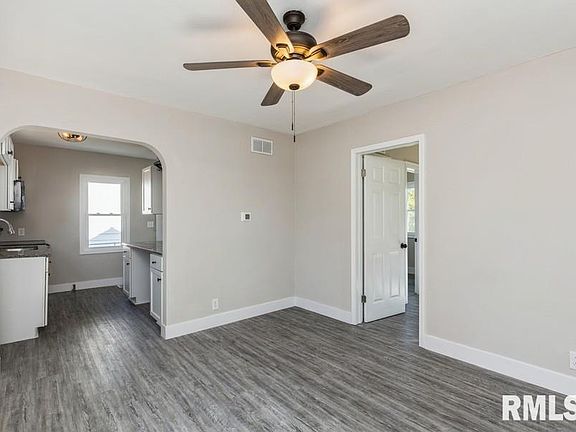 5th image of 619 S Elsie Ave