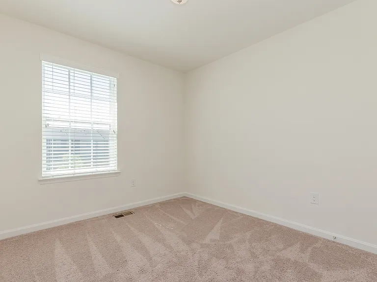 172 Drexel Ct — Photo 25