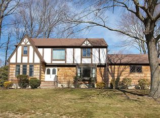 83 Whispering Pines Dr, Lincroft, NJ 07738