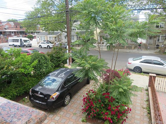 2nd image of 5714 Avenue L