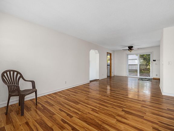 4th image of 274 Green Pond Rd