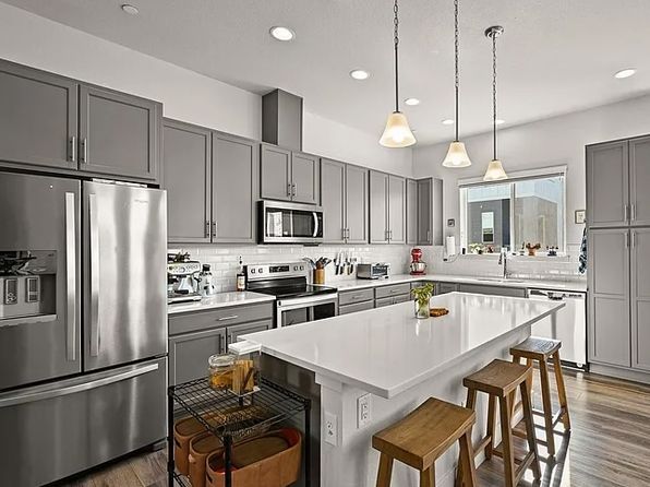 2331 Village Green Way