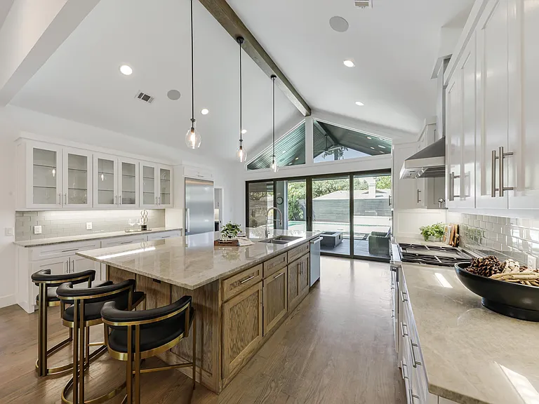 4139 Allencrest Ln — Photo 1