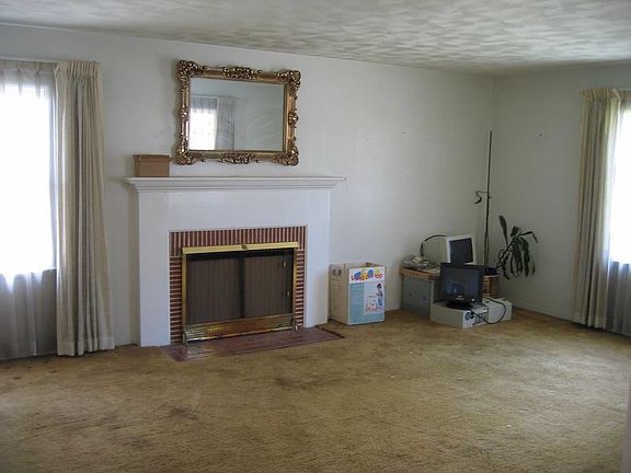 5th image of 11633 Hesby St
