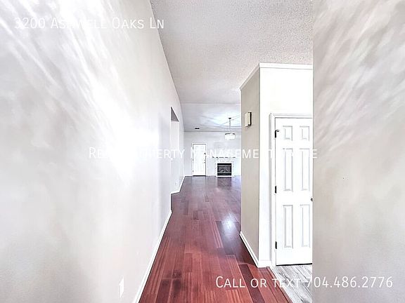 2nd image of 3200 Ashwell Oaks Ln