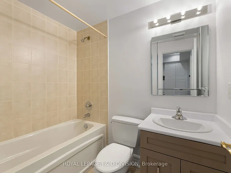 6 Huntley St — Photo 41