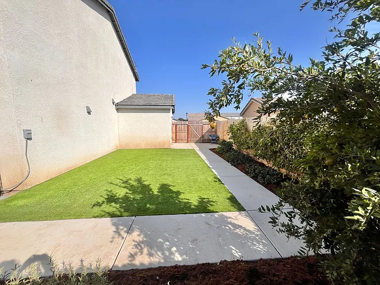 1602 Dodder Dr — Photo 23