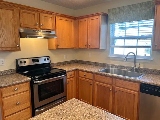4537 Cross Ridge Ln — Photo 14