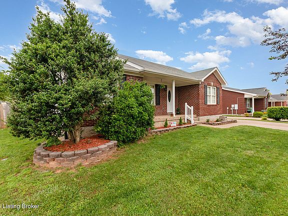 3rd image of 147 Deer Park Way