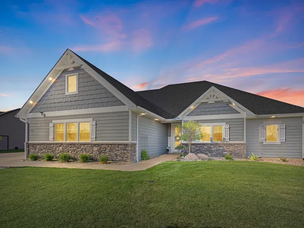 1121 Crystal Ridge Rd, Brookings, SD 57006