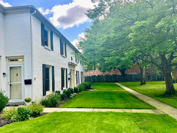 2505 Abbington Dr SE #137, Grand Rapids, MI 49506
