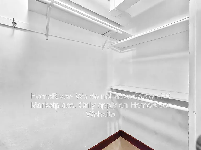 1001 S Monroe St #8 — Photo 10